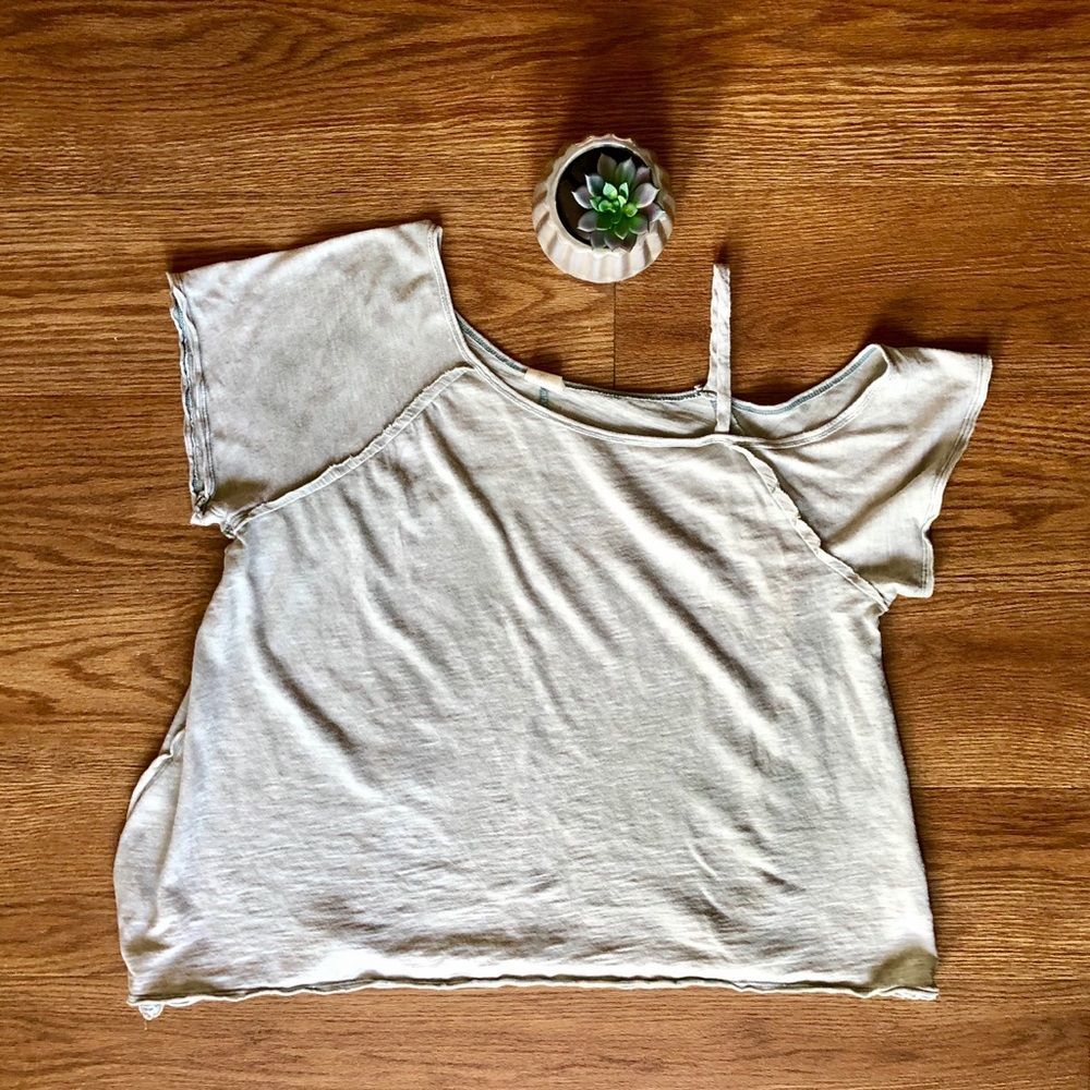 Free people coraline cold shoulder shirt XS